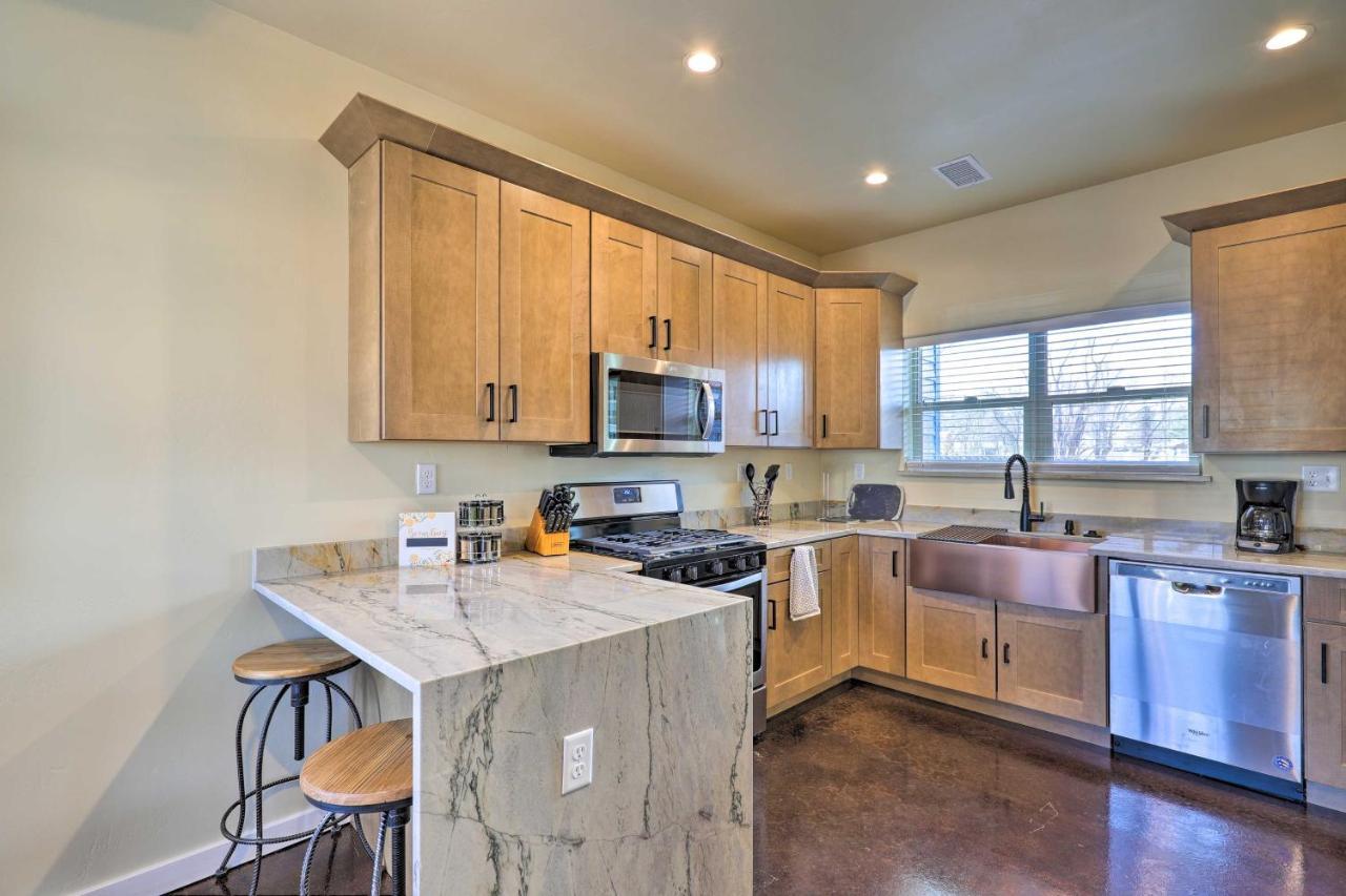 Villa Modern Retreat 3 Blocks To Dtwn Williams And Rte 66 Exterior foto